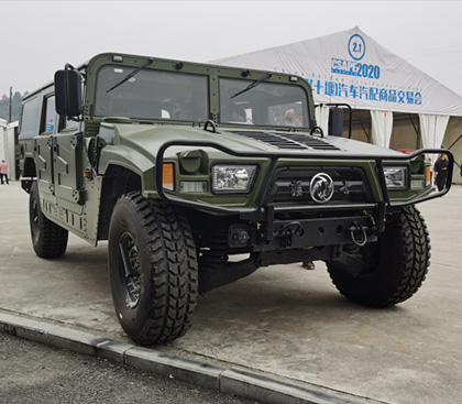 东风运兵车：中国军力的钢铁之师